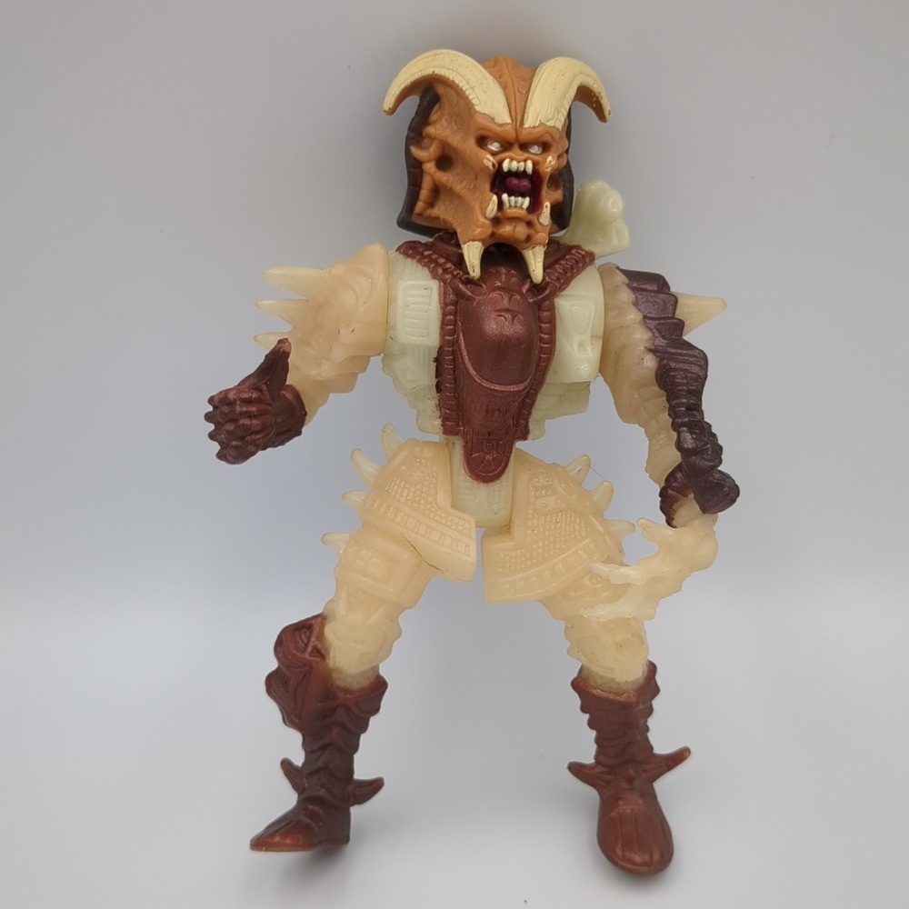 1994 Kenner Predator Stalker Predator Hunter Glow in the Dark Action Figure